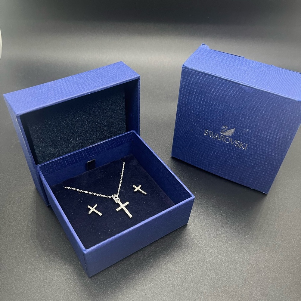 Swarovski Silver Cross Necklace and Earrings Set